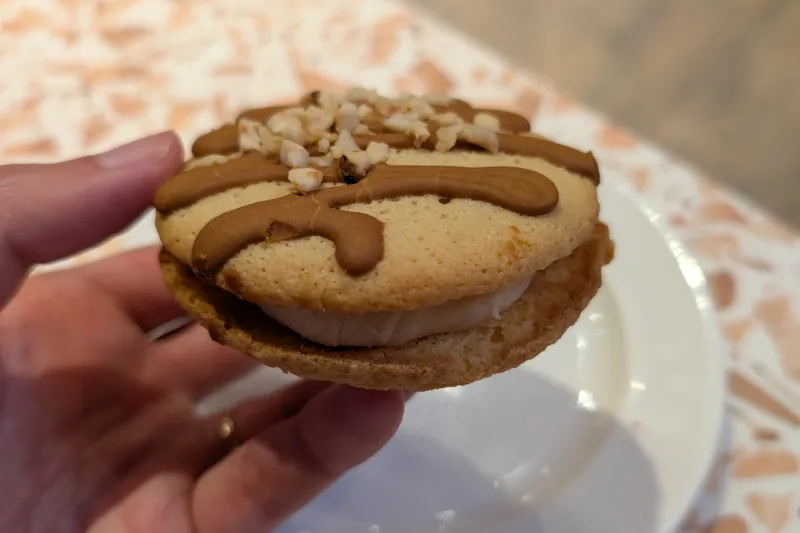A sandwich cookie similar in spirit to Sugar Butter Sand no Ki